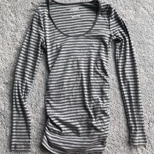 Old Navy maternity grey striped shirt